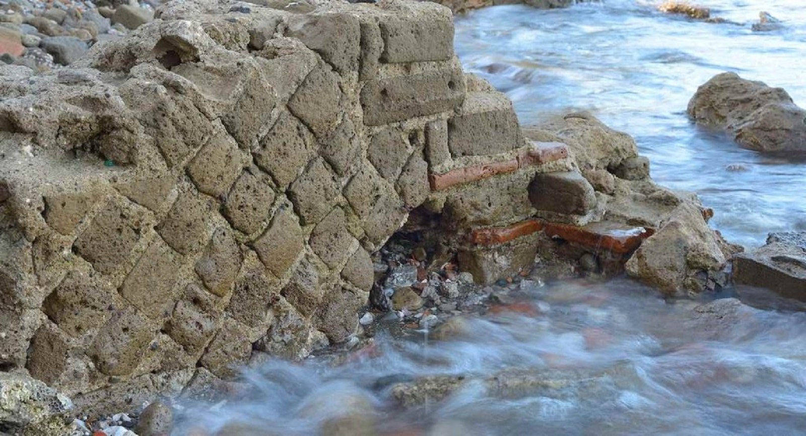 Fascynujące znalezisko pod wodą. Archeolodzy sądzą, że mieszkała tam słynna postać