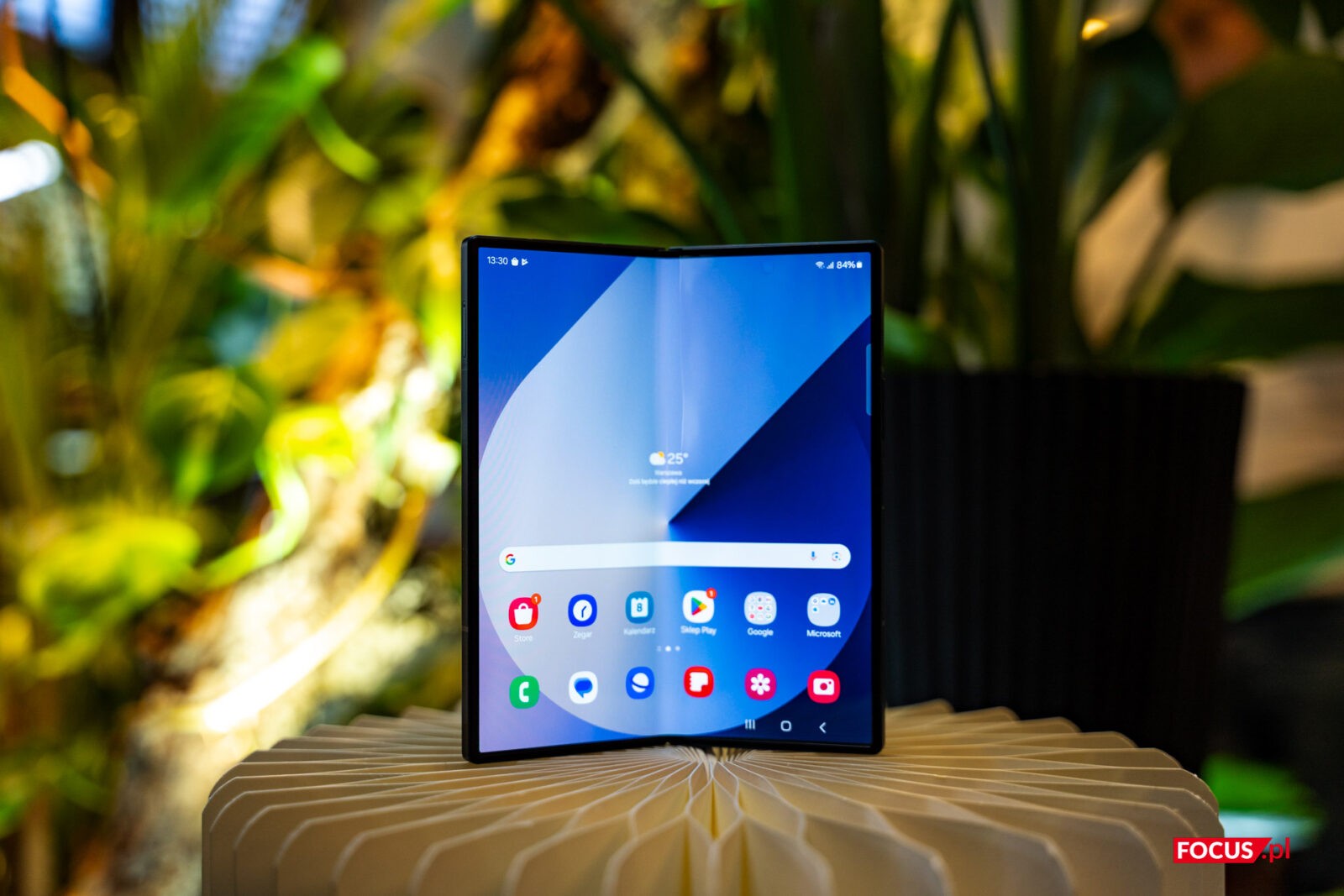 Bestia w eleganckim garniturze. Samsung Galaxy Z Fold6 to topowy sprzęt na lata