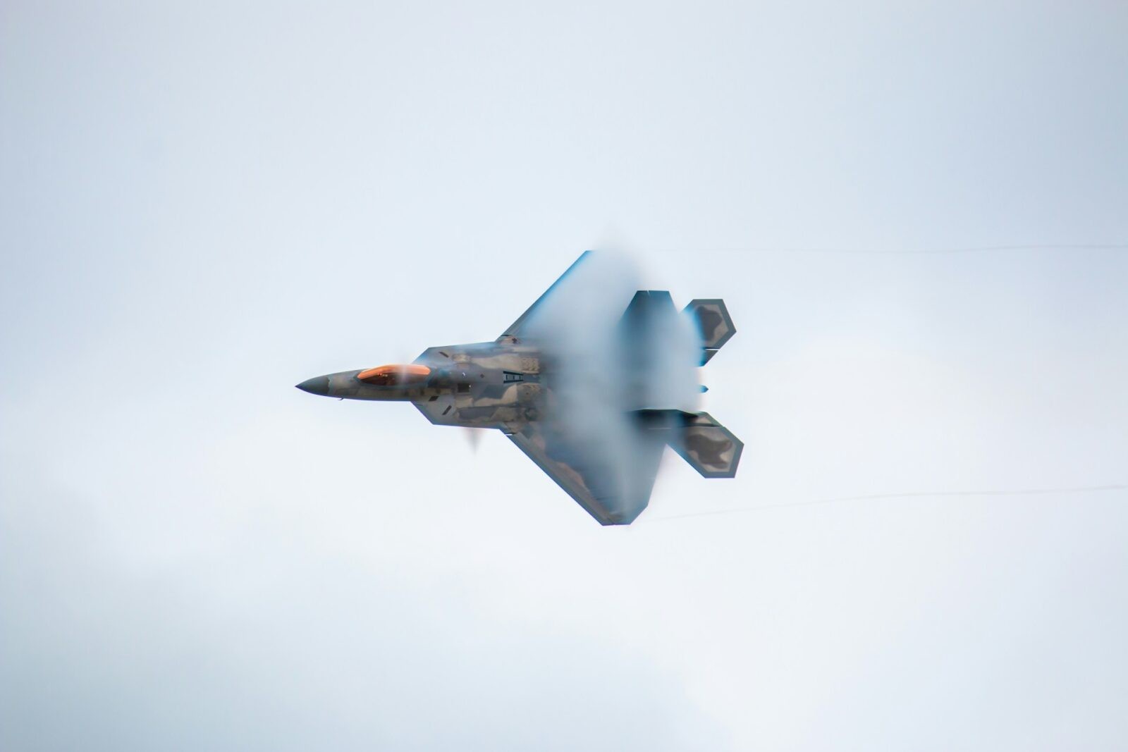 Myśliwiec F-22 &#8211; zdjęcie poglądowe /Fot. Unsplash
