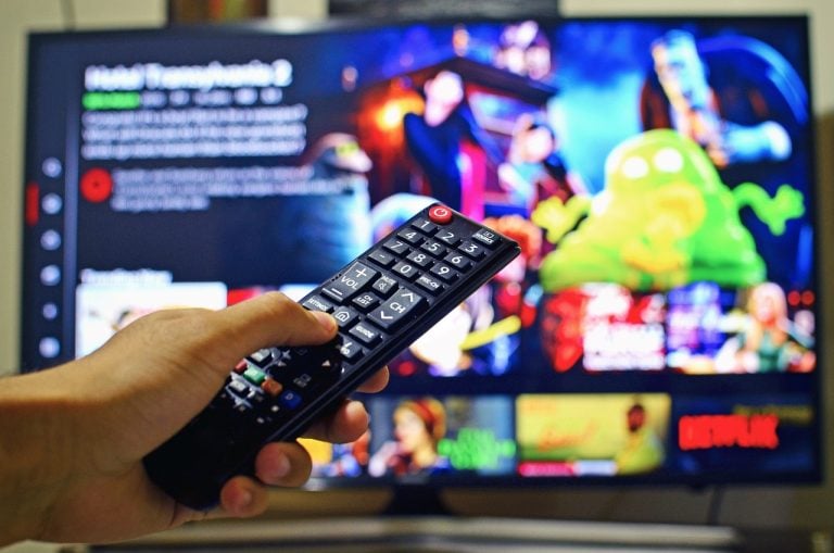 Gen Z rozbija model streamingu. „Obejrzyj i anuluj” staje się nową normą