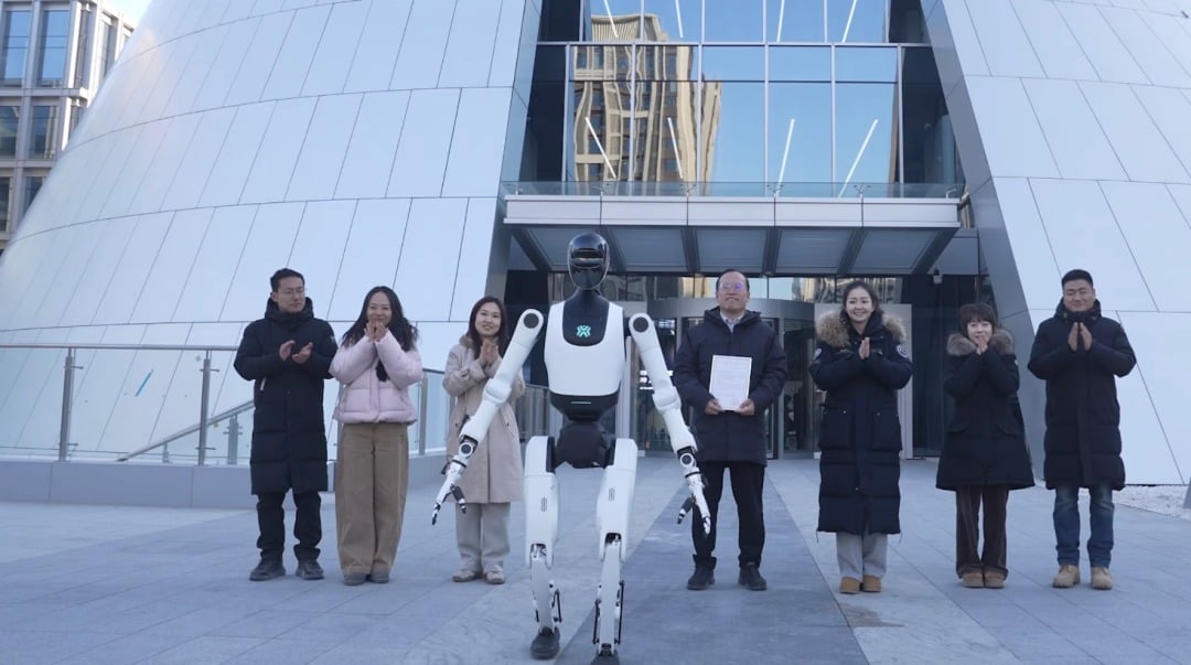 Chiński robot humanoidalny połączył się z satelitą i to bez pośredników. To może zmienić zasady gry w branży