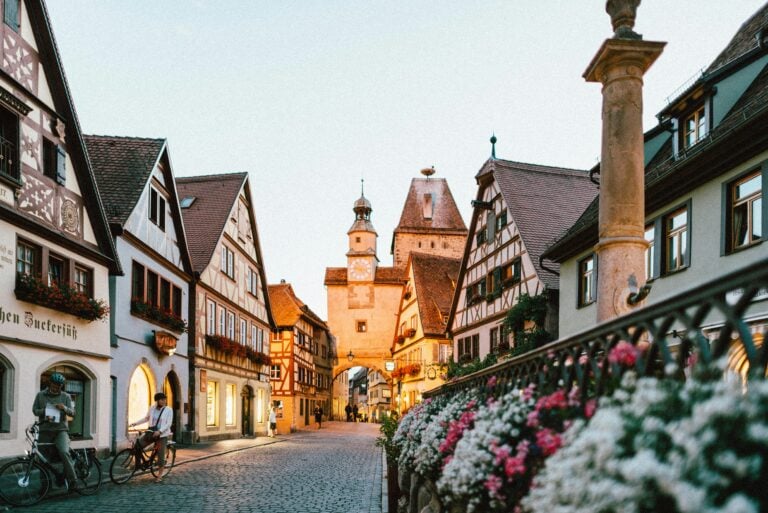 Najpiękniejsze europejskie wakacje? Coraz częściej nie w tych miejscach, które znasz z Instagrama
