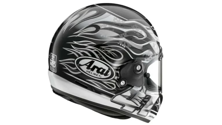 Ten kask wygląda jak powrót do ery Nitro Nori. I dobrze, bo motocykle potrzebują takich wspomnień