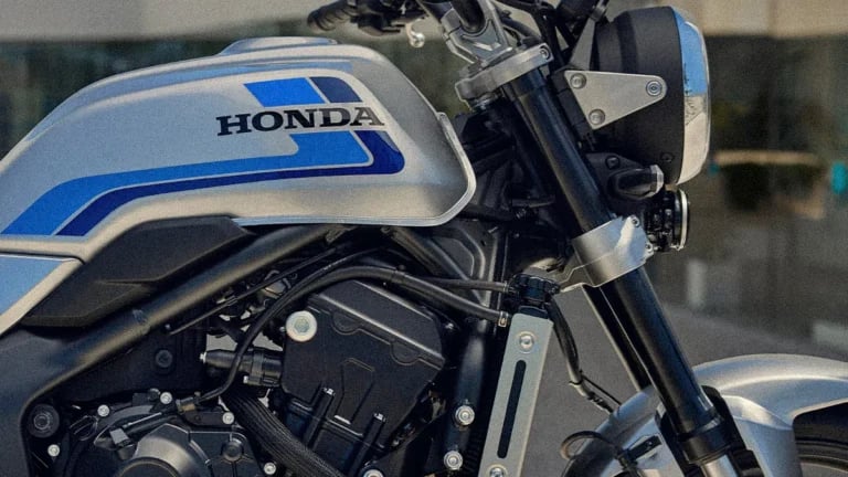 Nowa Honda ma styl z lat 80. i moc, która szybko sprowadza na ziemię