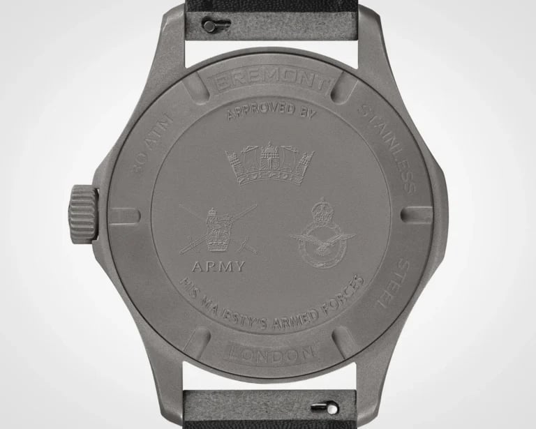 Szary, surowy i zaskakująco elegancki. Bremont znalazł własny język wojskowego luksusu