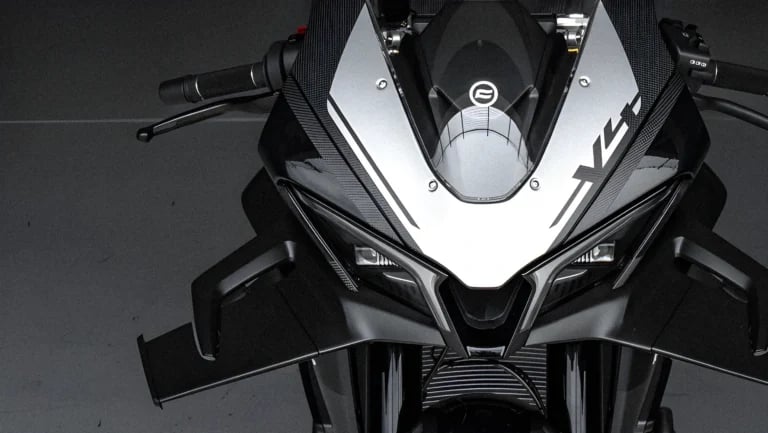 Kiedy CFMoto buduje V4, Ducati i Aprilia powinny przynajmniej zerknąć w lusterka