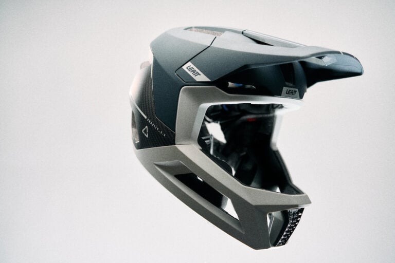 Kask full-face, w którym da się oddychać. Leatt pokazuje, że ochrona nie musi być karą