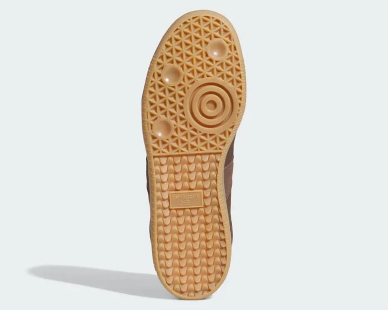 Adidas wziął wojskowy klasyk i dopisał mu LUX. Cena zaskakuje bardziej niż metka