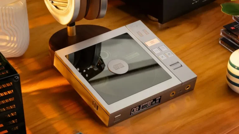 Kiedyś nosiliśmy je w plecakach. Teraz odtwarzacz CD kosztuje tyle co dobry smartfon