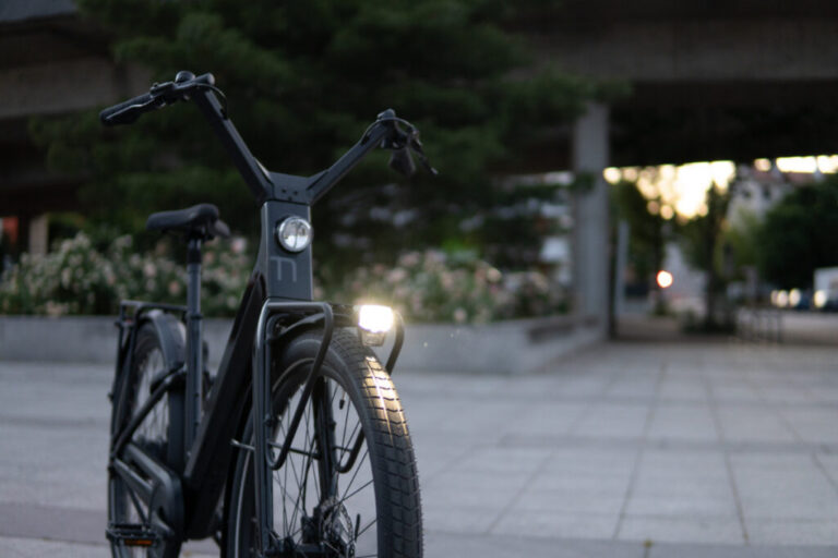 Nowy Lundi pokazuje, że miejskie e-bike’i wcale nie potrzebują coraz większych baterii