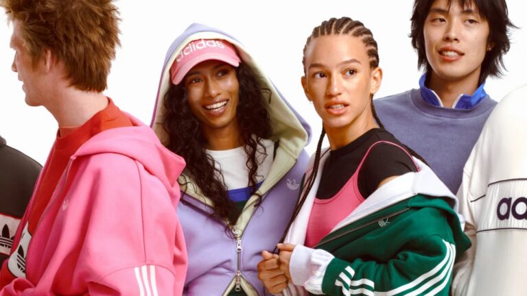Z boiska na ulicę. adidas bezbłędnie redefiniuje swoje dresy w oversize’wym ficie