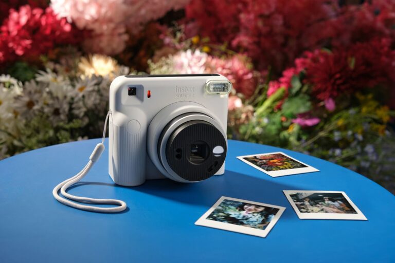 Nastrój zdjęć wchodzi na inny poziom w kwadracie. Instax Square 2 przeszedł metamorfozę
