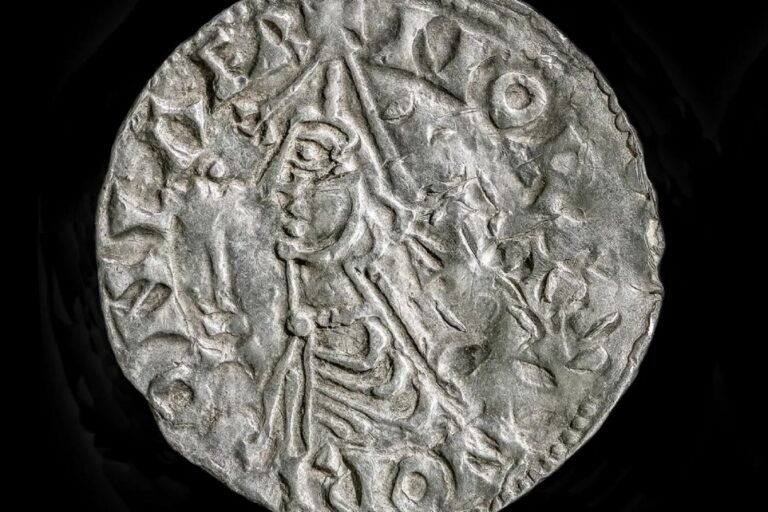 Znaleźli tysiące monet wikingów, ale to jedna wywołała sensację. Archeolodzy mówią o fenomenie na światową skalę